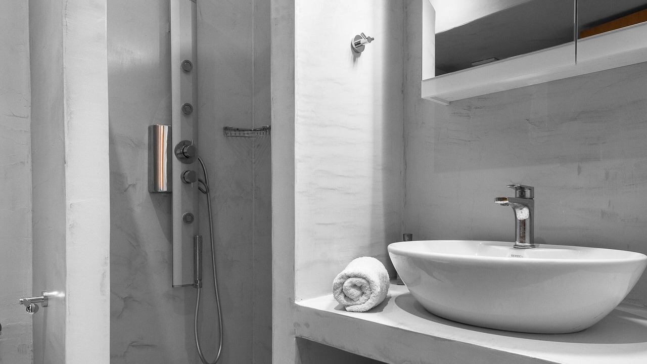 Photo of Bathroom in Polichrono