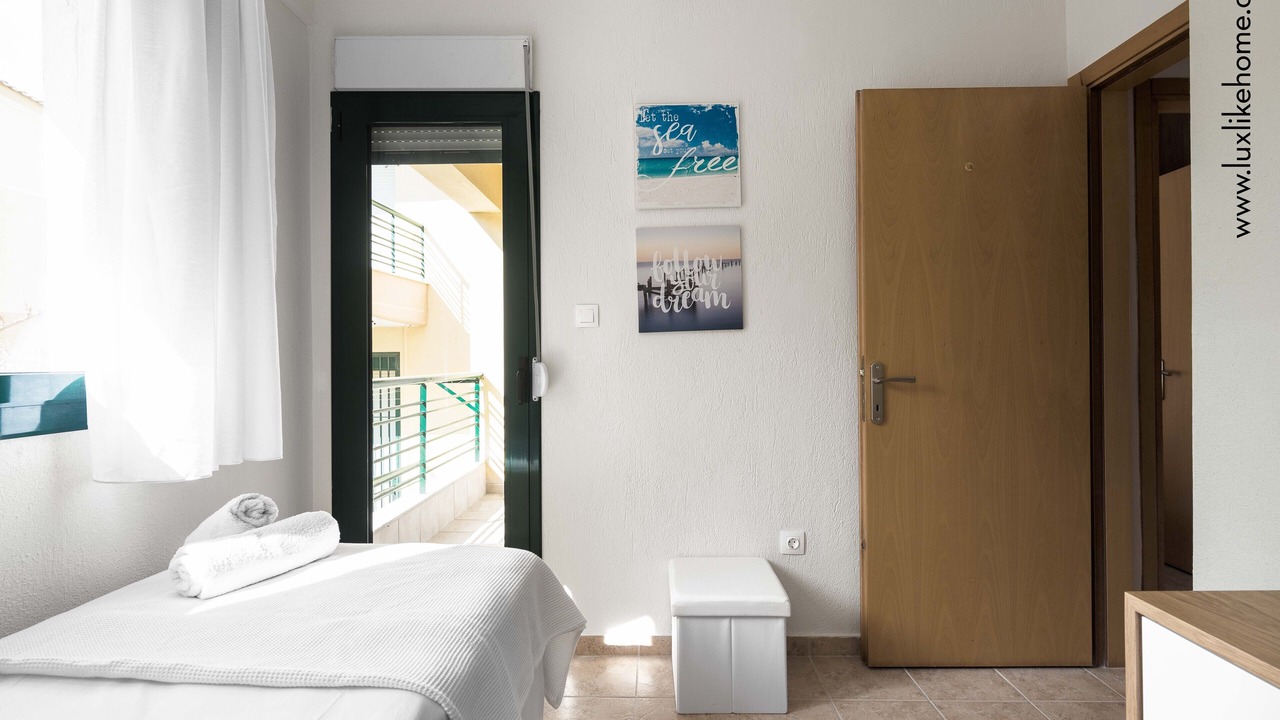 Photo of Bedroom in Polichrono