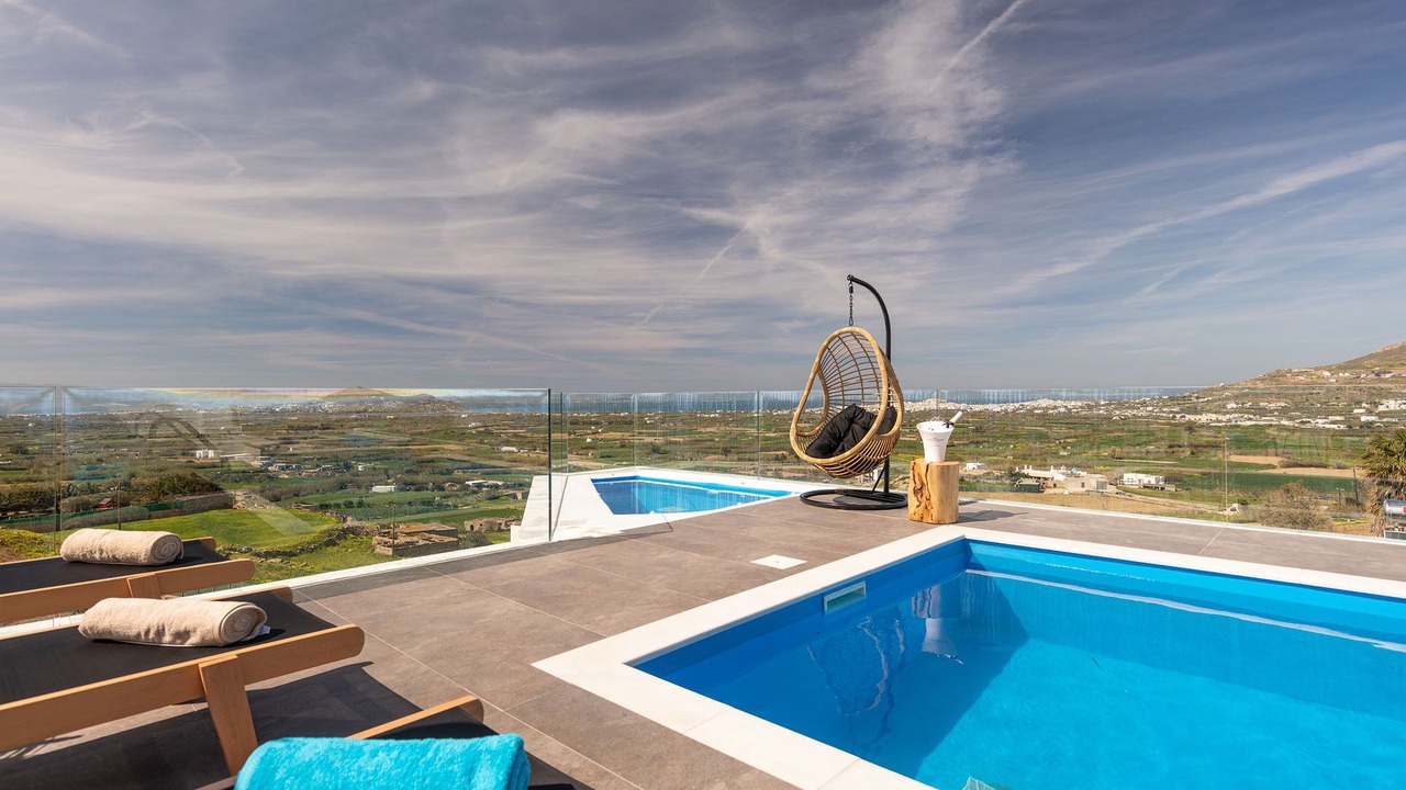 Photo of Outdoor in Glinado