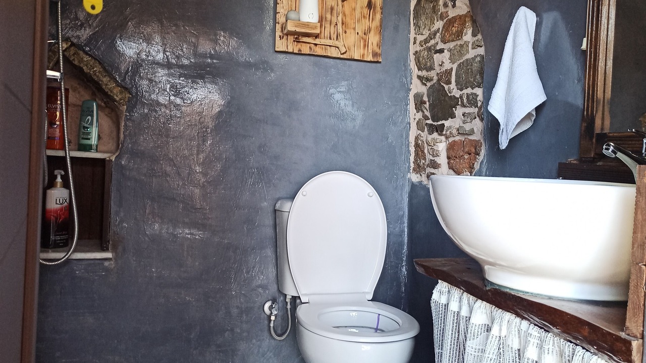 Photo of Bathroom in Asklipiio