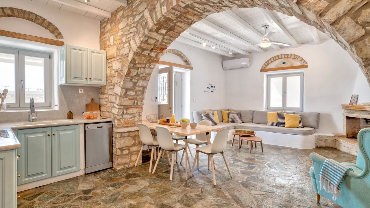 Photo of Livingroom in Ampelas