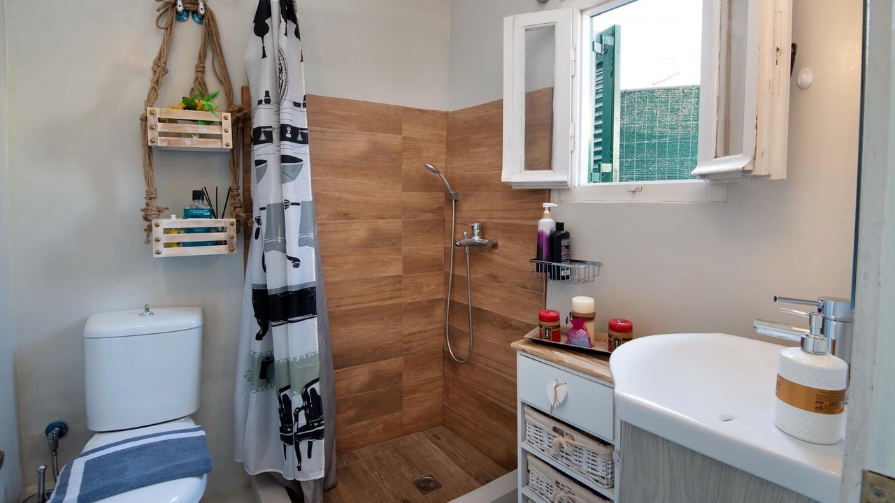 Photo of Bathroom in Gaios