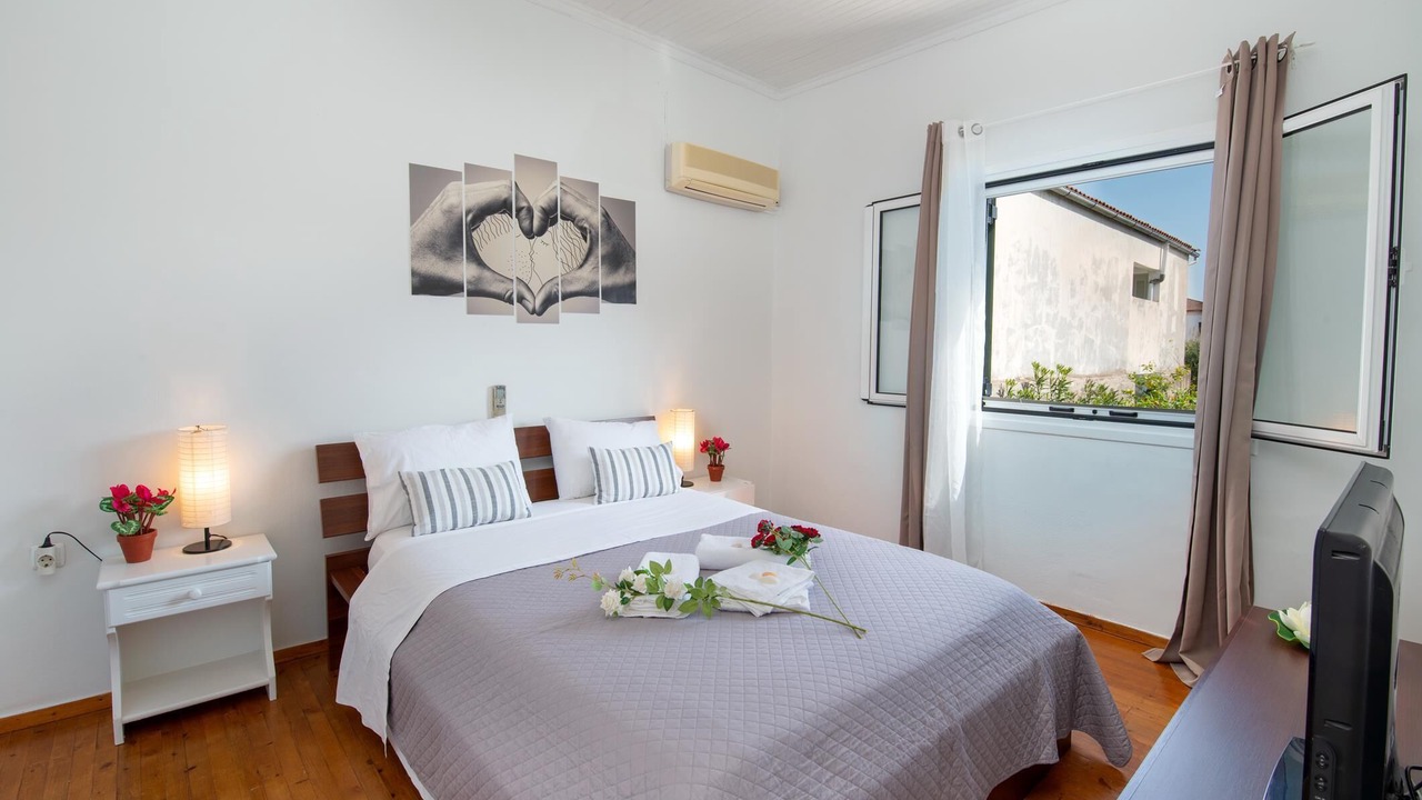 Photo of Bedroom in Gaios