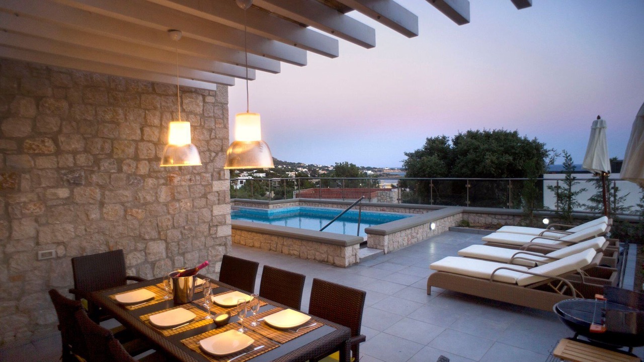 Photo of Others in Pefkos