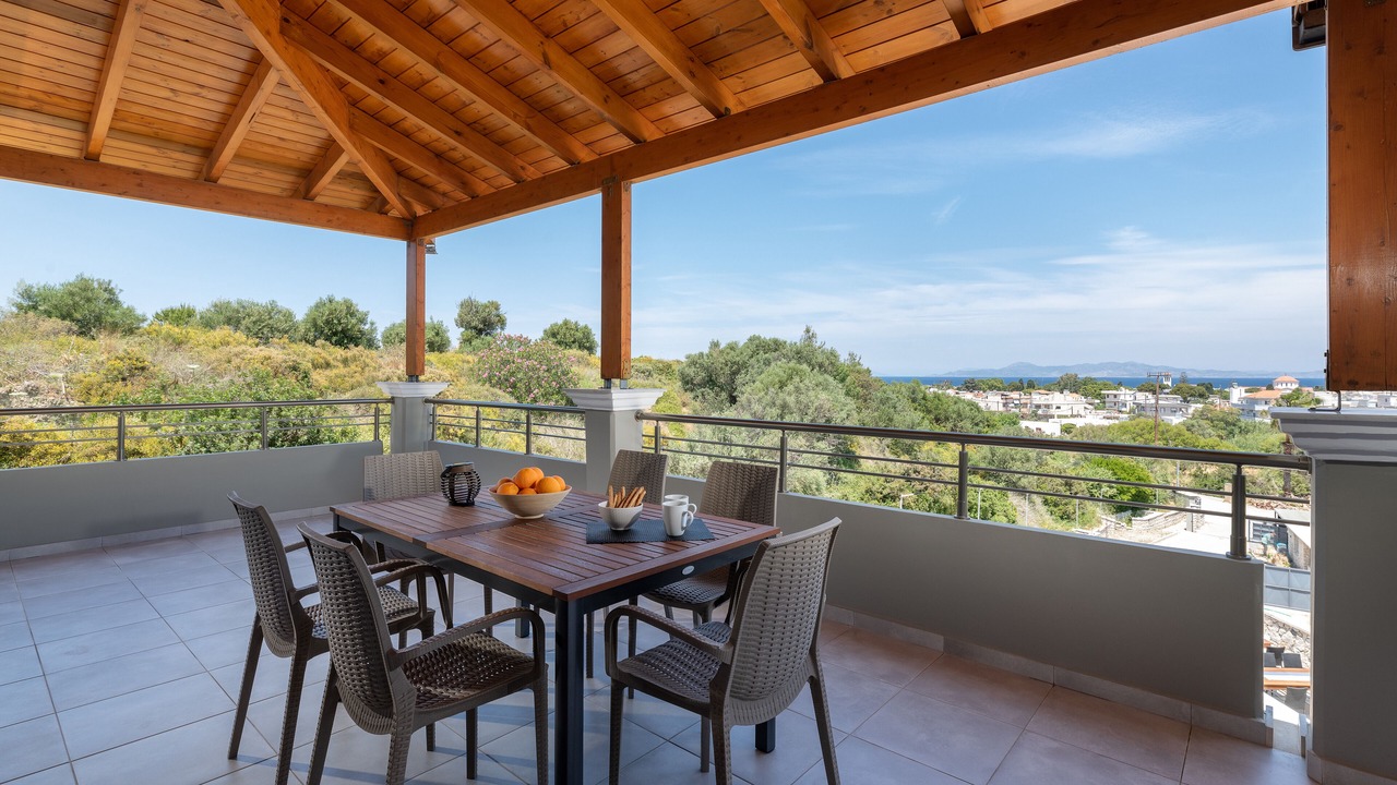 Photo of Patio Balcony in Petaloudes