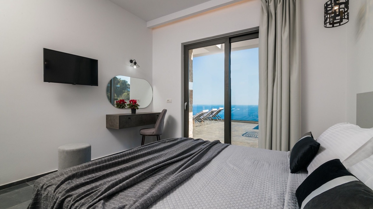 Photo of Bedroom in Ano Volimes