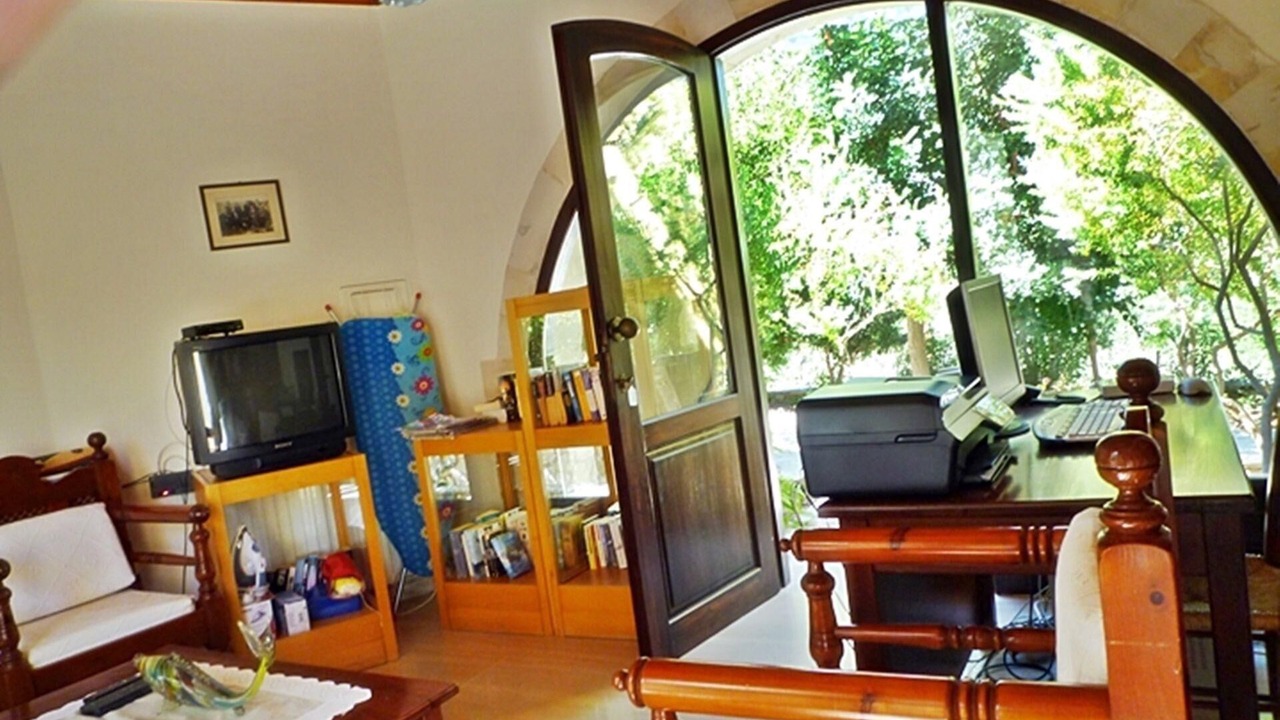 Photo of Bedroom in Douliana