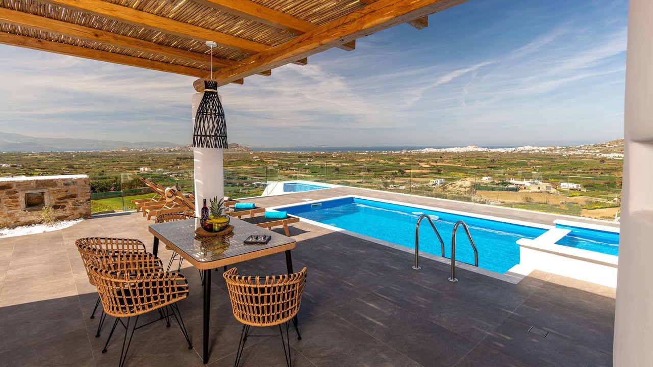 Photo of Outdoor in Glinado