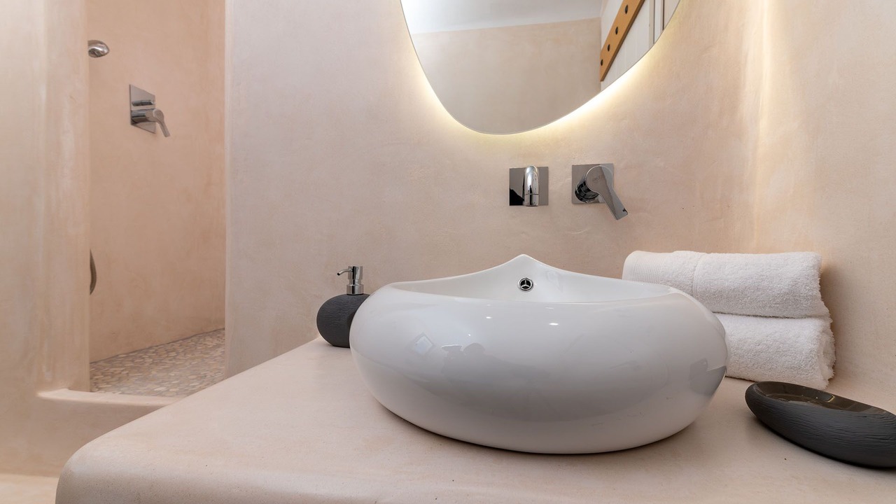 Photo of Bathroom in Glinado