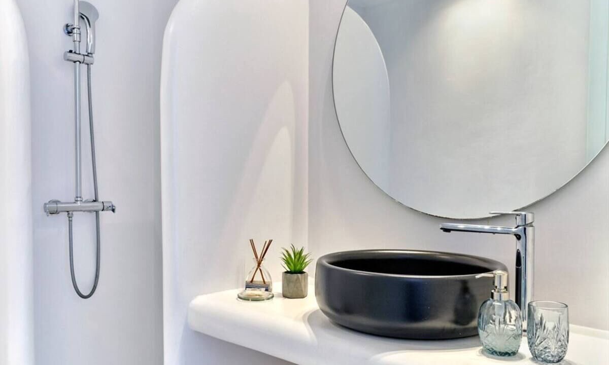 Photo of Bathroom in Ampelas
