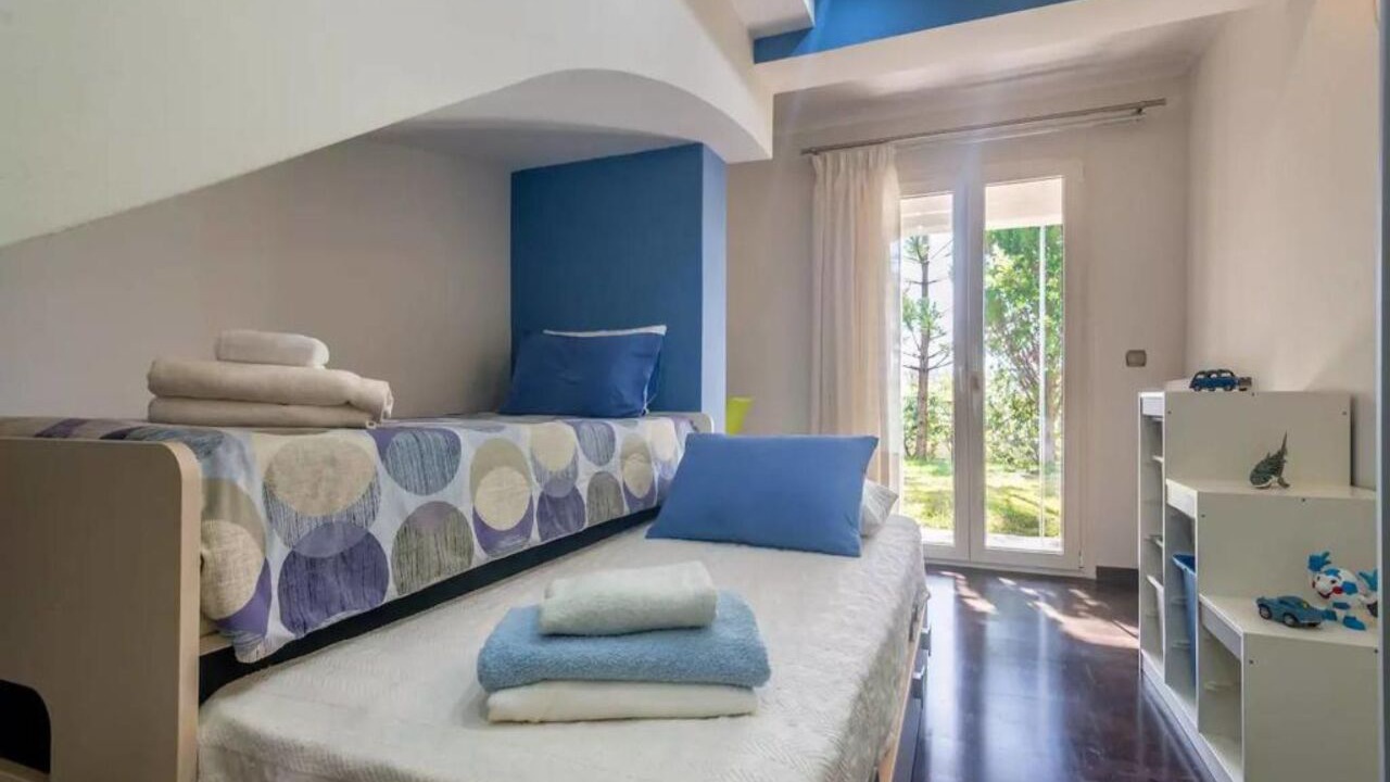 Photo of Bedroom in Adamas