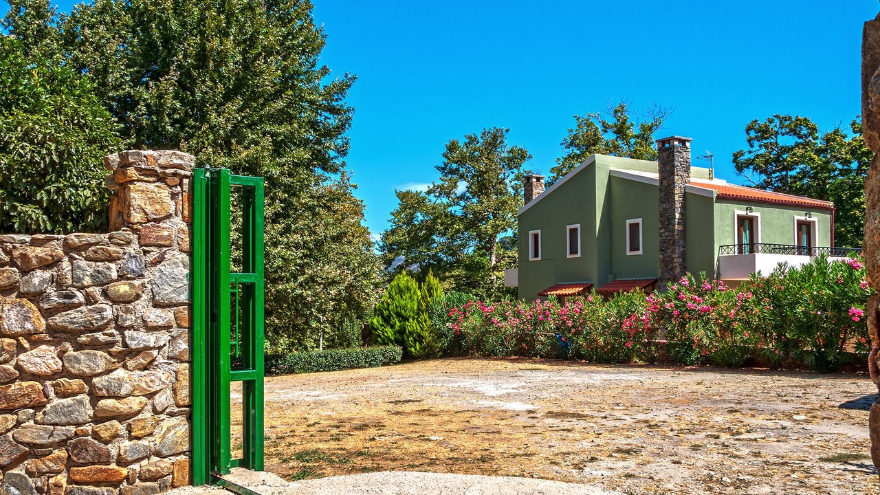 Photo of Outdoor in Elos