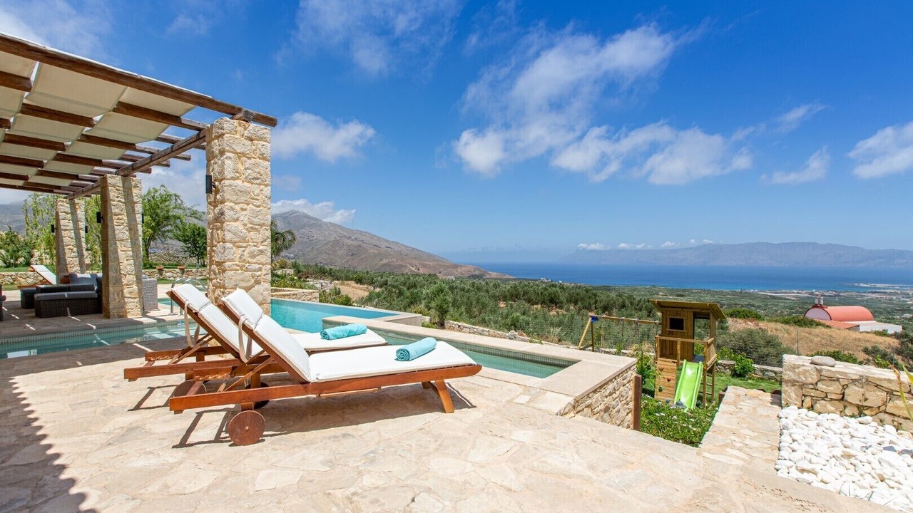 Photo of Outdoor in Karefiliana