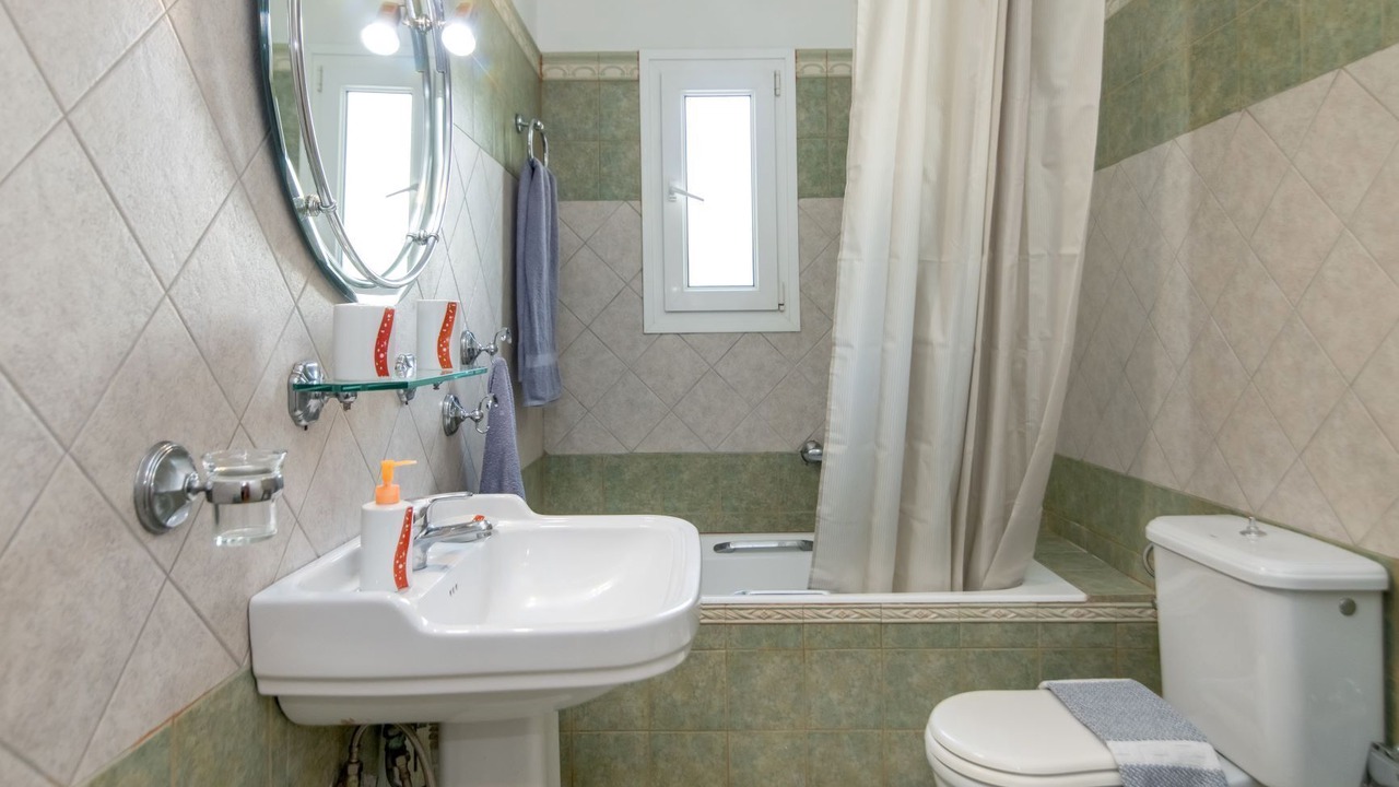 Photo of Bathroom in Tinos Town