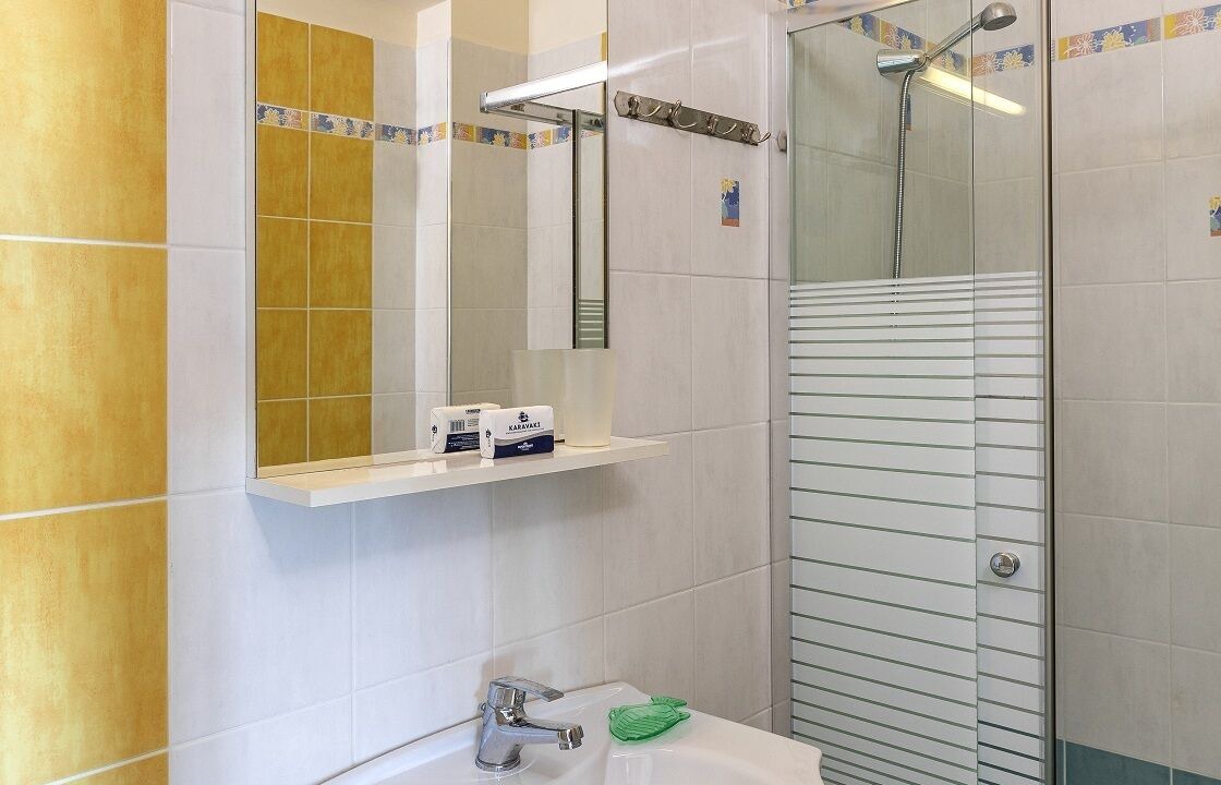 Photo of Bathroom in Lahania