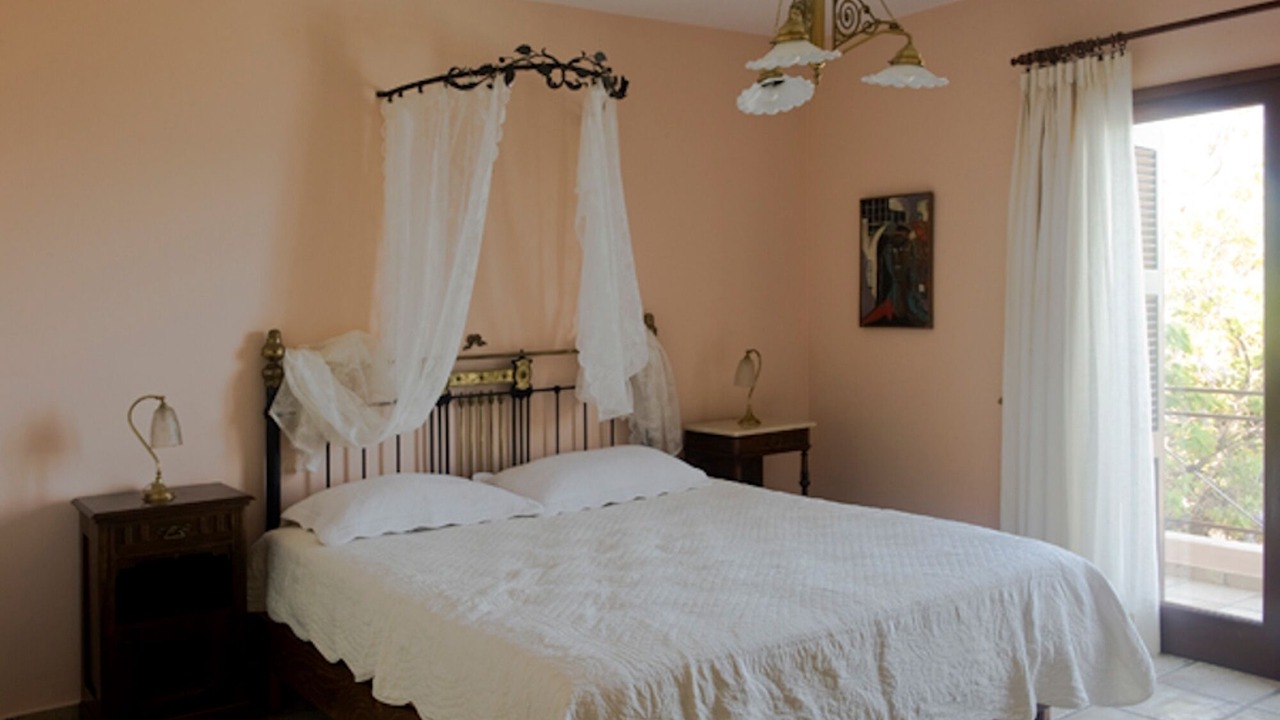 Photo of Bedroom in Lavreotiki