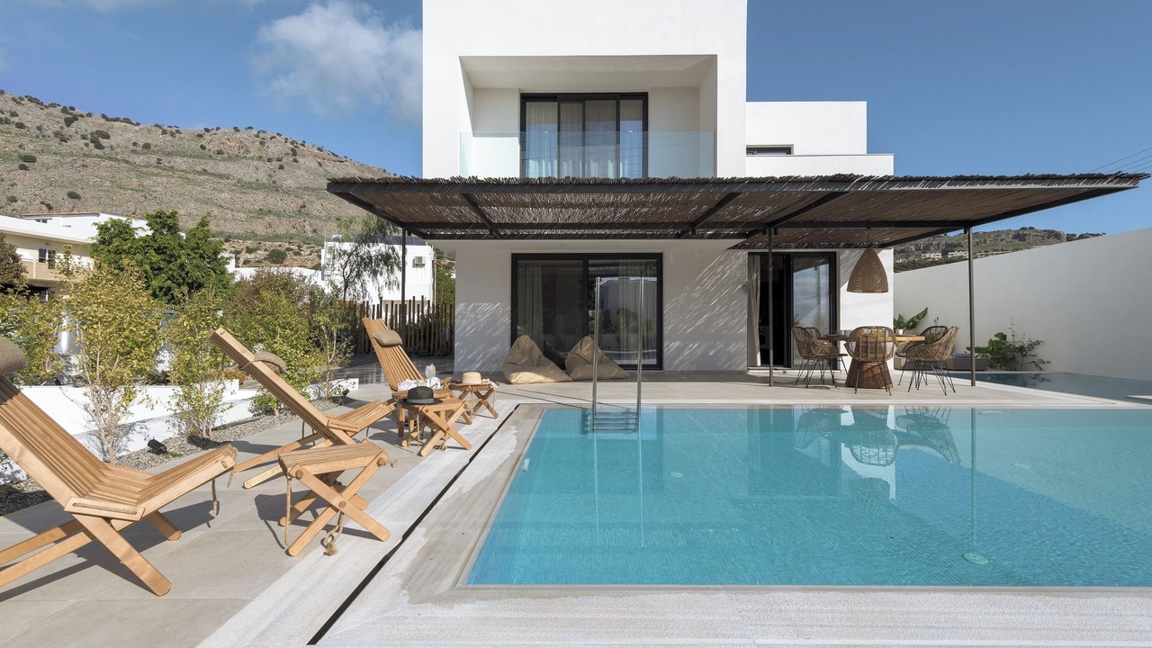 Photo of Others in Pefkos