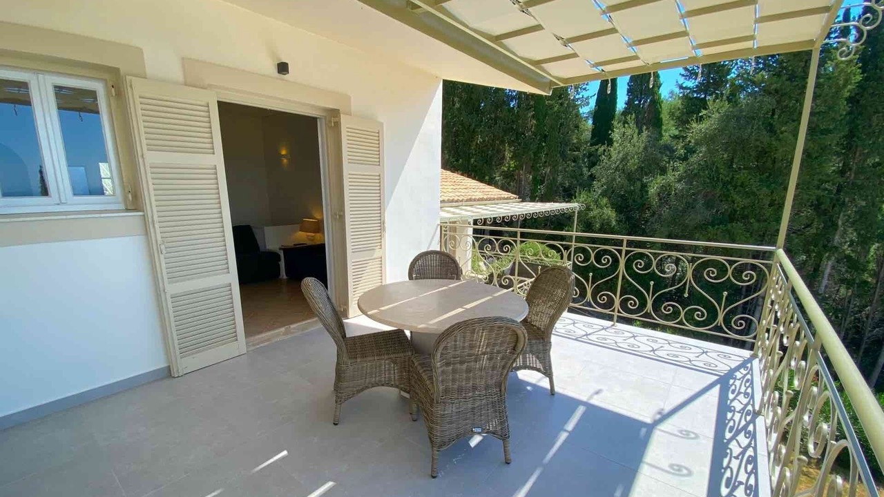 Photo of Patio Balcony in Petaleia