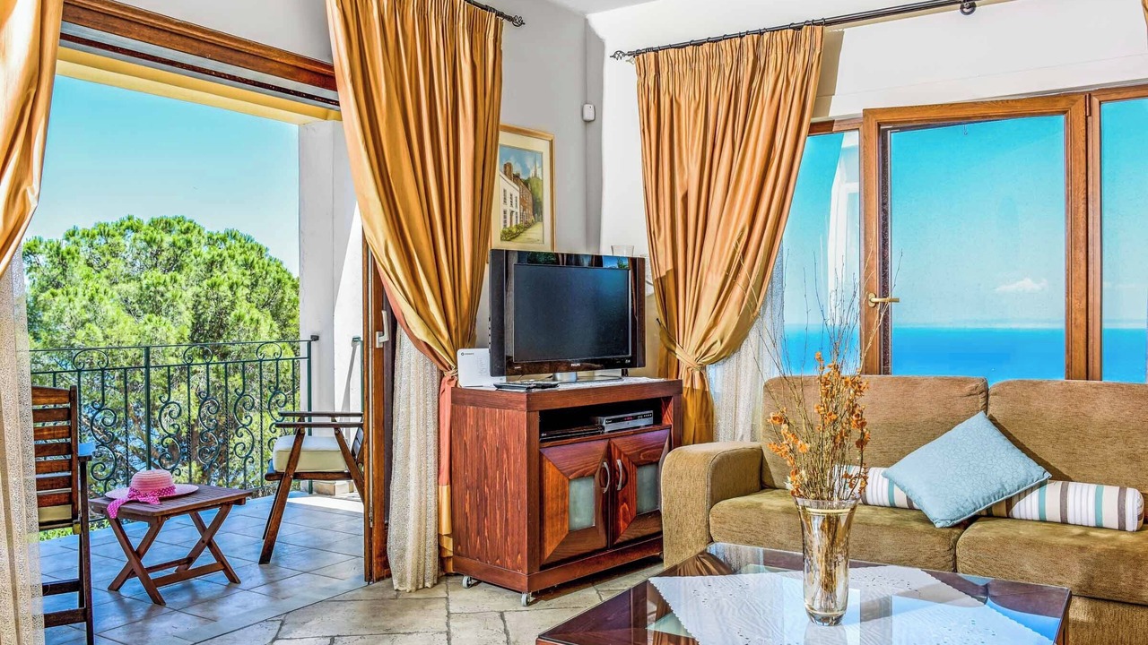 Photo of Livingroom in Petaleia