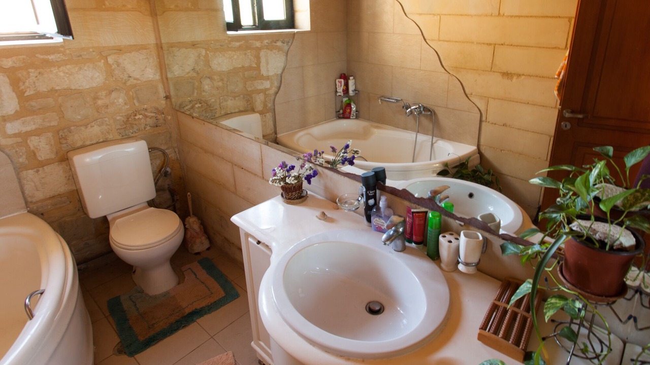 Photo of Bathroom in Stalos