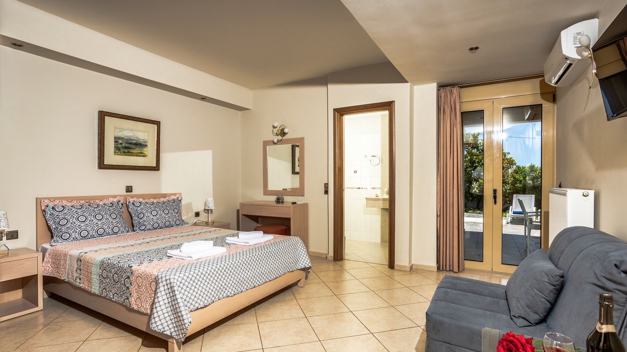 Photo of Bedroom in Roussospiti