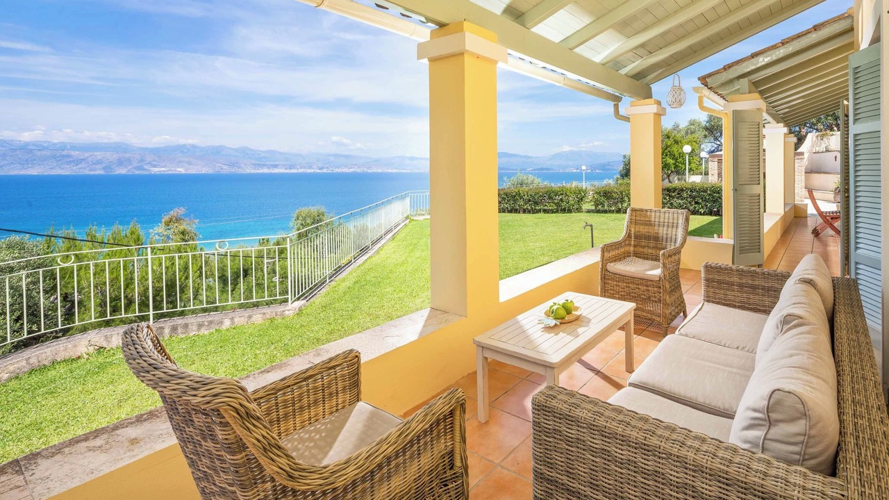 Photo of Patio Balcony in Apraos