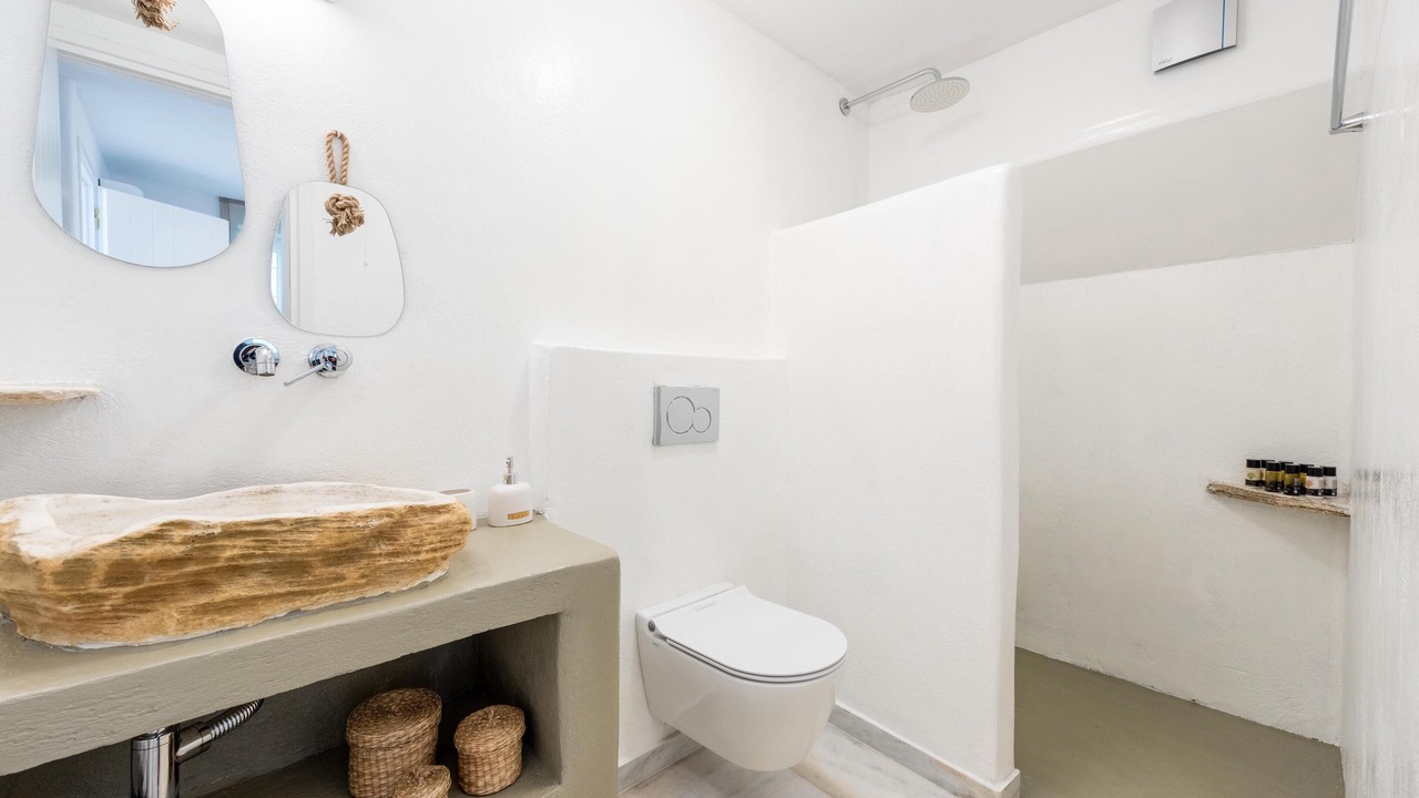Photo of Bathroom in Exomvourgo