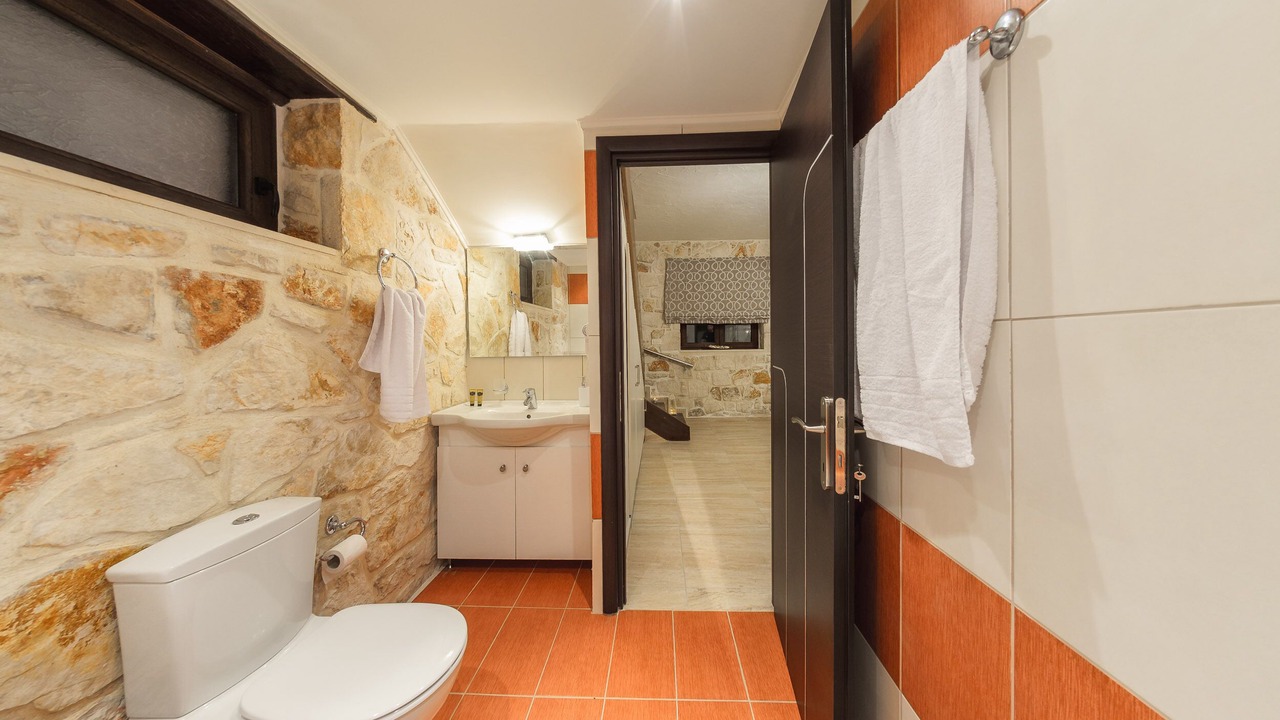 Photo of Bathroom in Anafonitria