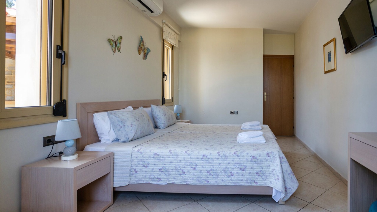 Photo of Bedroom in Roussospiti