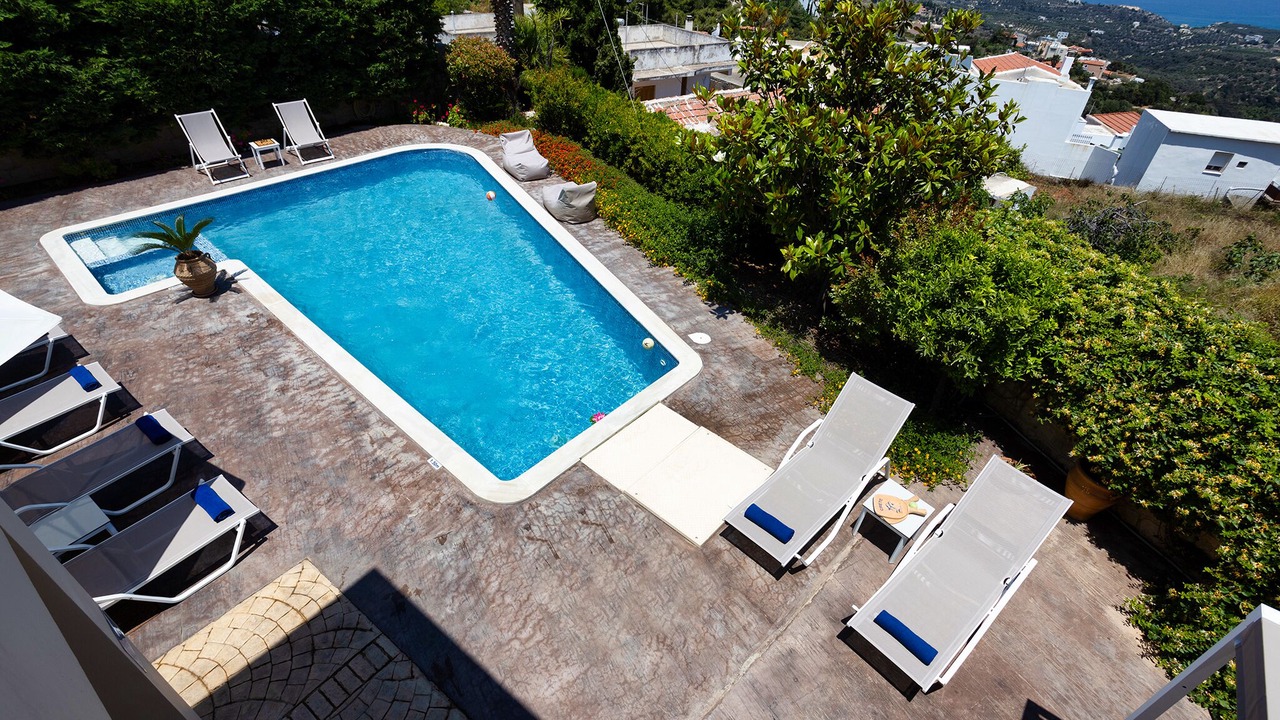 Photo of Outdoor in Roussospiti