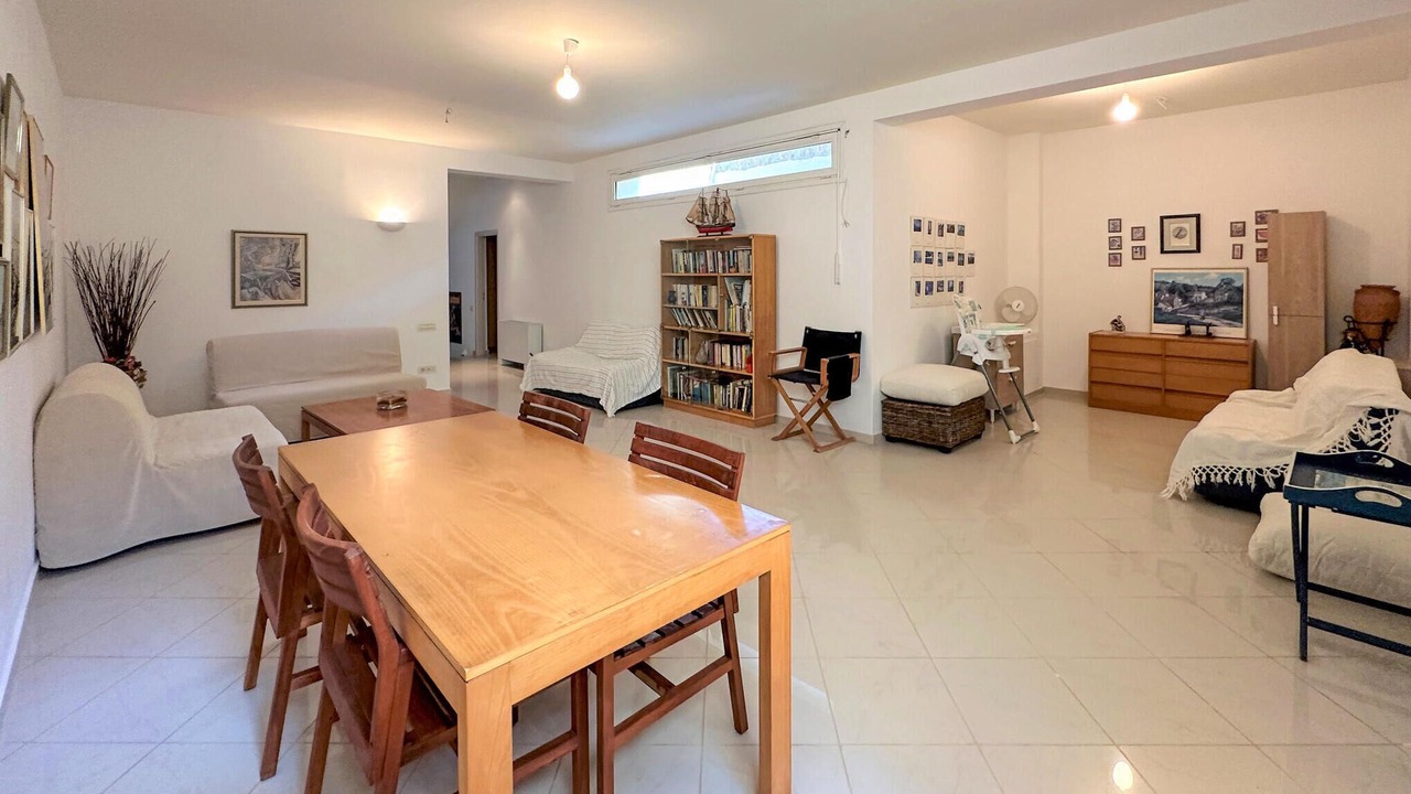 Photo of Bedroom in Kontos