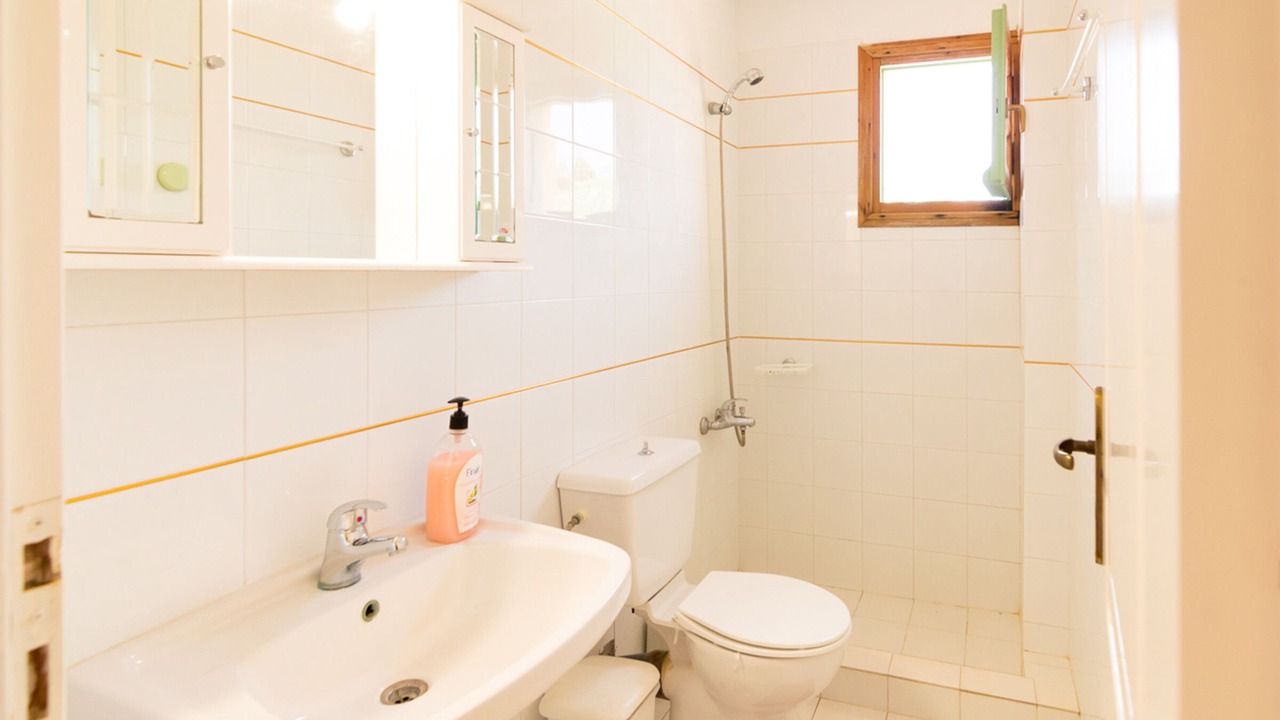 Photo of Bathroom in Skotino
