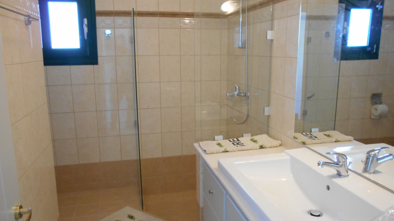 Photo of Bathroom in Kamari