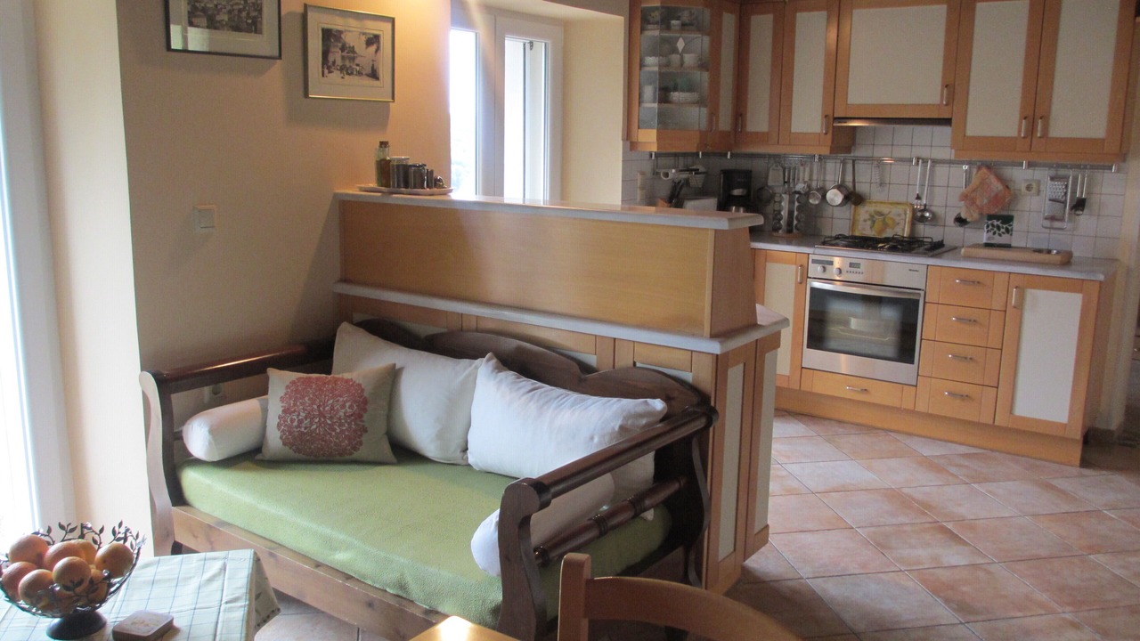 Photo of Livingroom in Petaleia