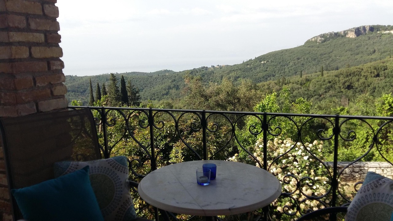 Photo of Outdoor in Petaleia