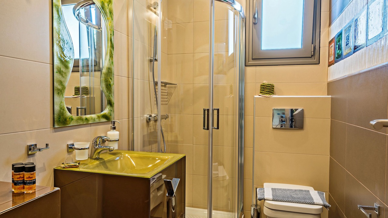 Photo of Bathroom in Atsipópoulon