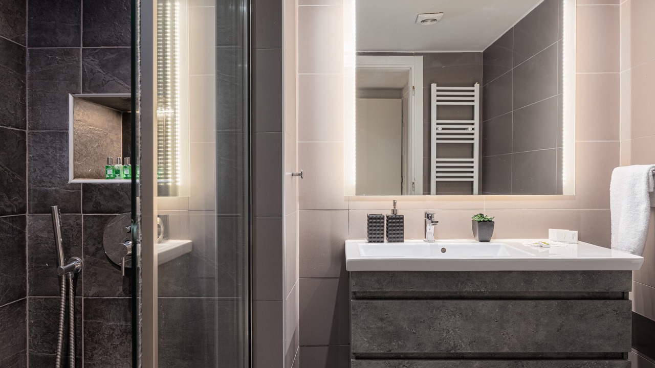 Photo of Bathroom in Koukaki