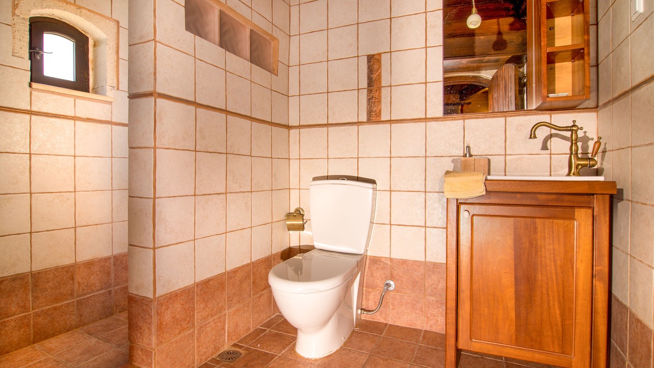 Photo of Bathroom in Samonas