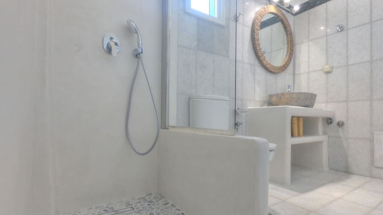 Photo of Bathroom in Plaka