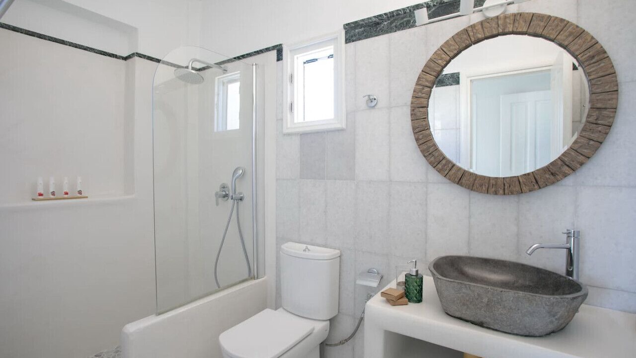 Photo of Bathroom in Plaka