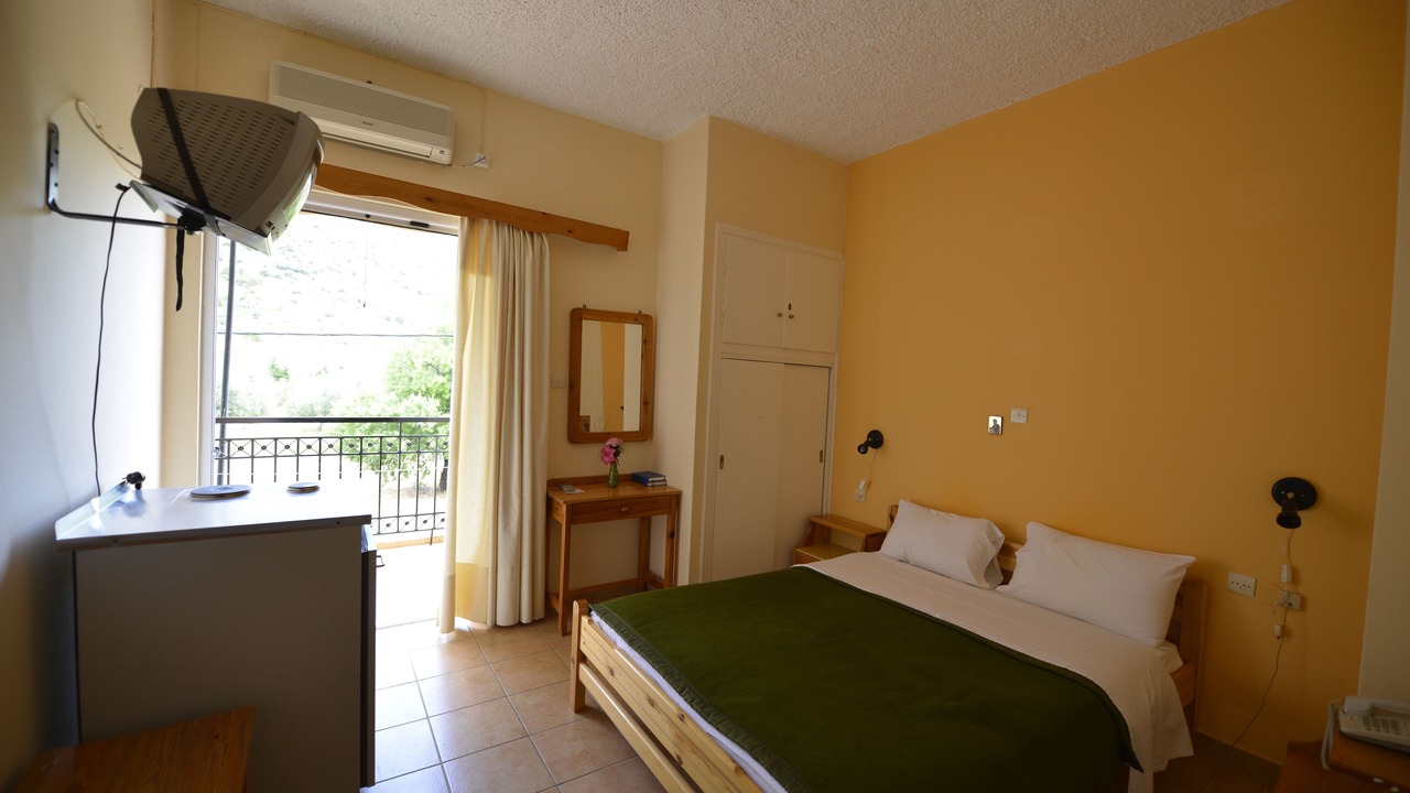 Photo of Bedroom in Sarakiniko