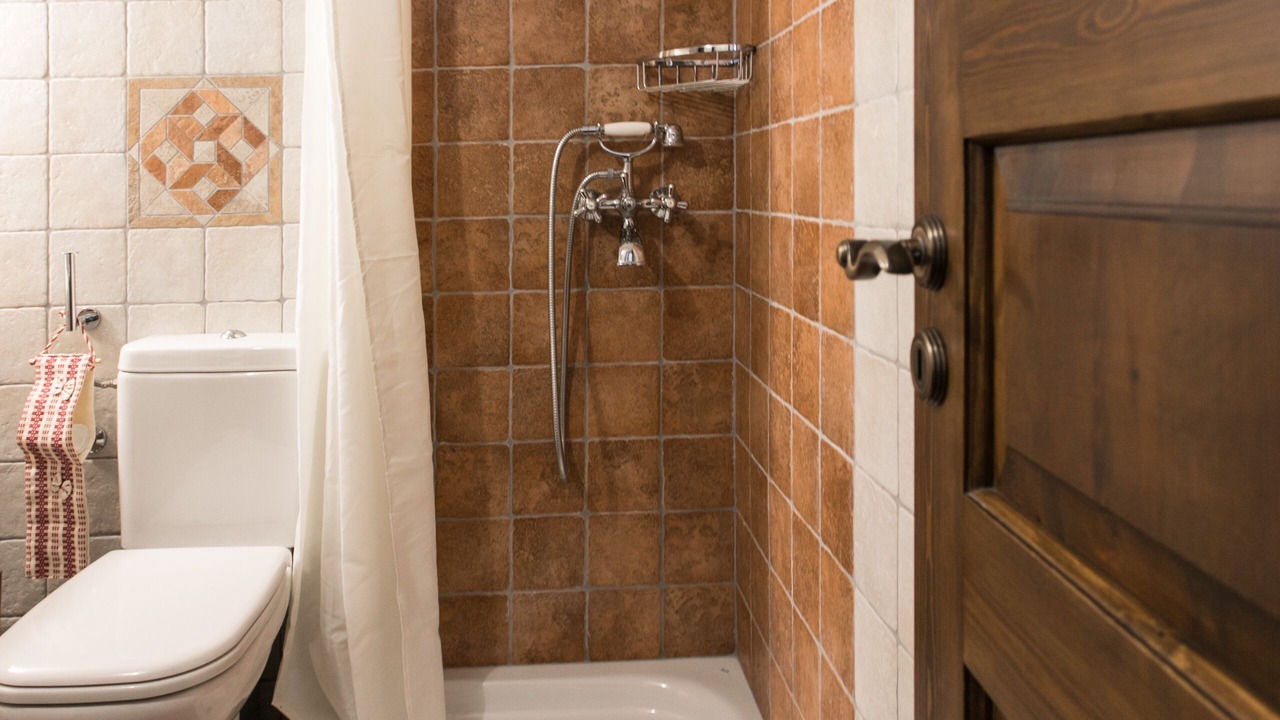 Photo of Bathroom in Aperathos