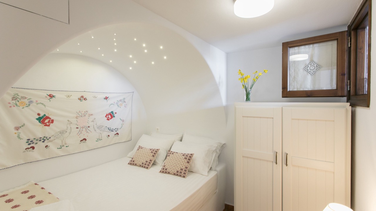 Photo of Bedroom in Aperathos