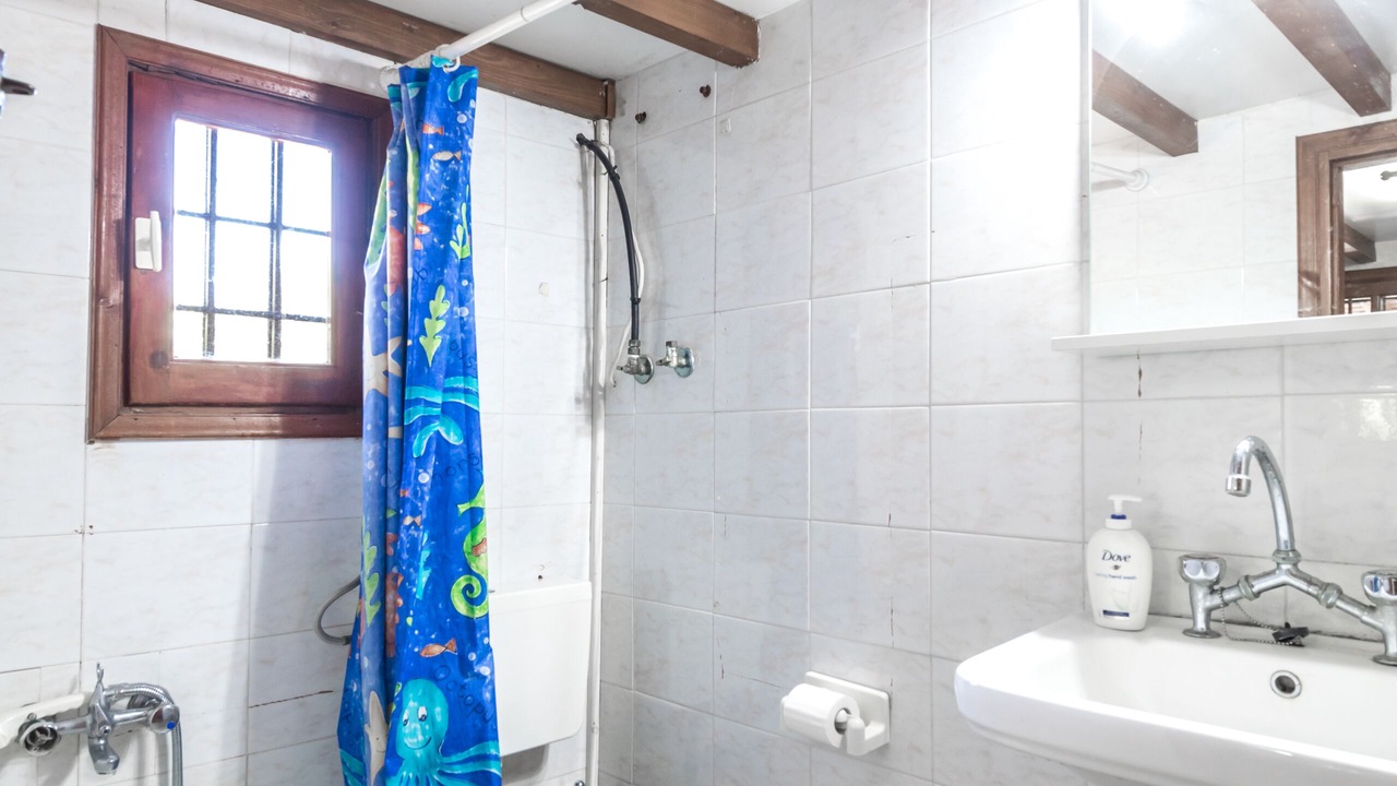 Photo of Bathroom in Gythio
