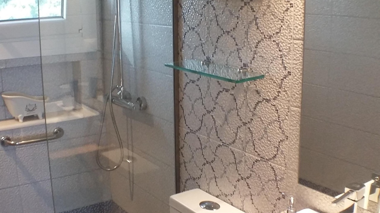 Photo of Bathroom in Acharavi