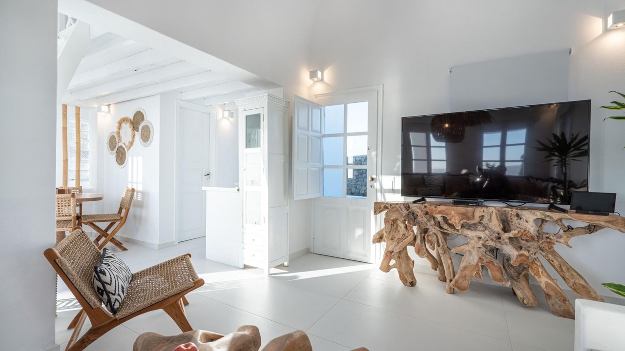 Photo of Livingroom in Oia