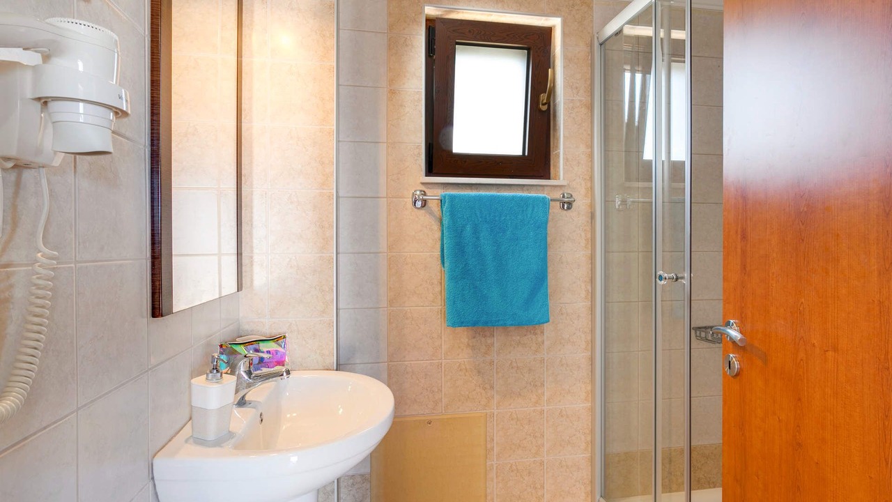 Photo of Bathroom in Pyrgos Psilonerou