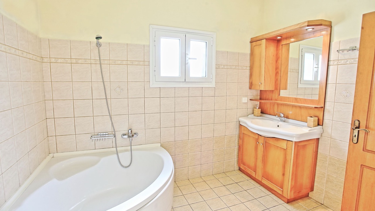 Photo of Bathroom in Acharavi