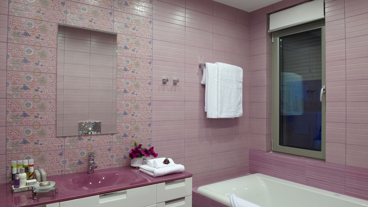 Photo of Bathroom in Plaka