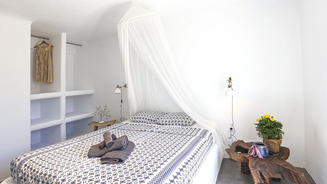Photo of Bedroom in Tourlos